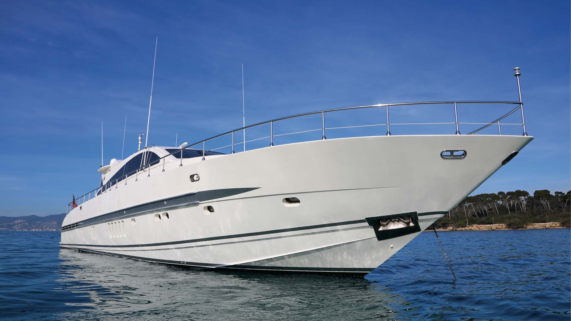 Yacht SERENITY ATLANTIC -  Main.jpg