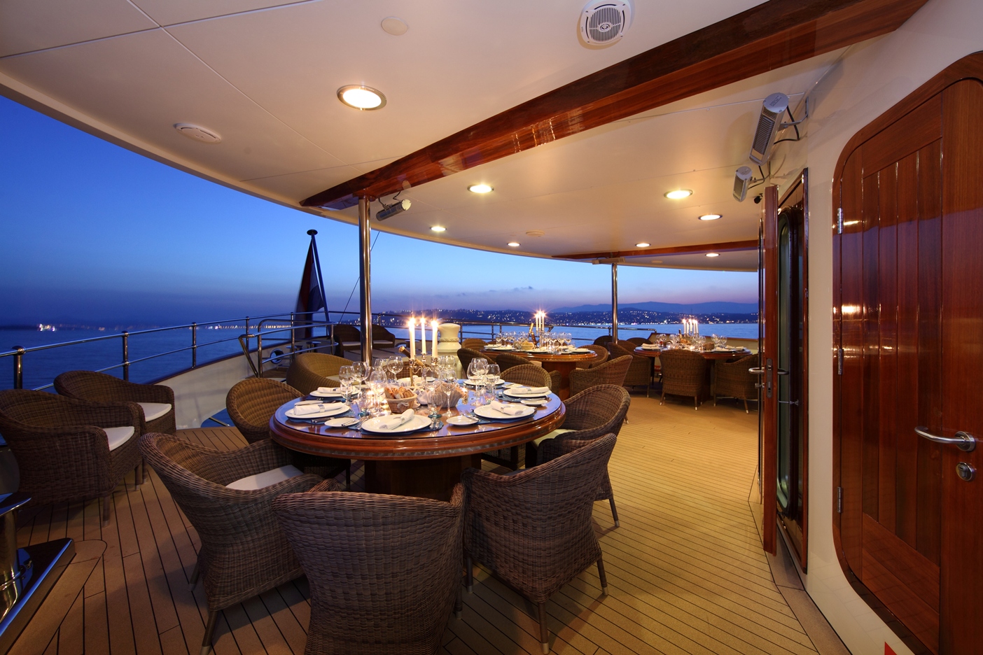 Yacht SHERAKHAN - Exterior Dining.jpg