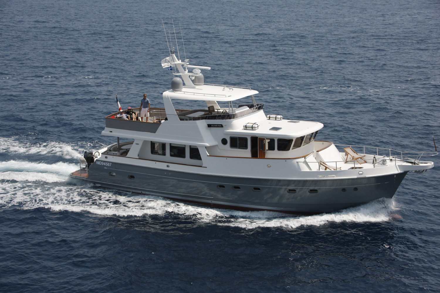 Yacht SILVER FOX -  Main.jpg
