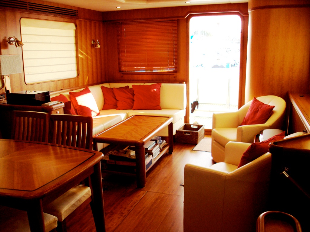 Yacht SILVER FOX -  Salon.jpg