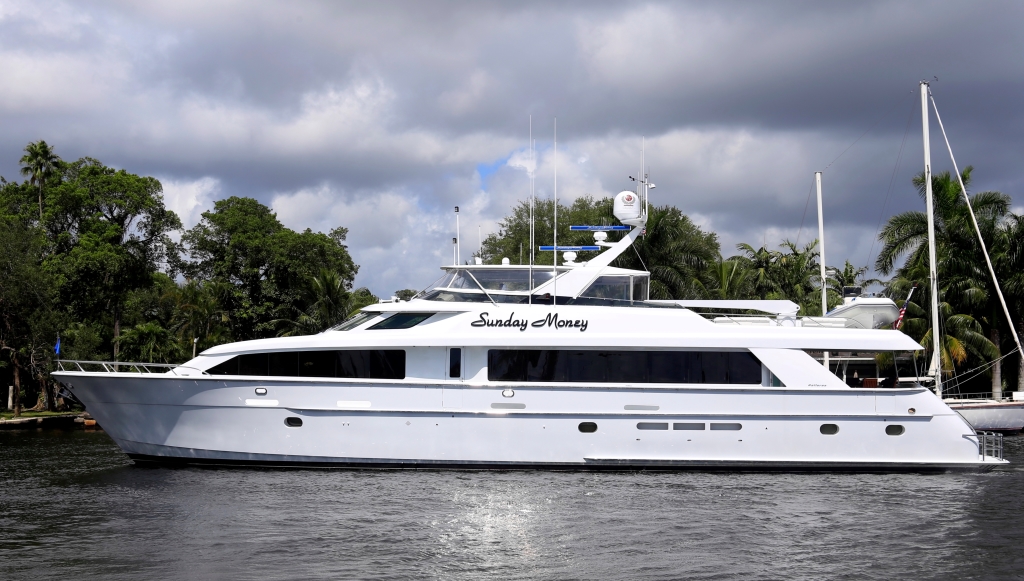 Yacht SUNDAY MONEY - 001.JPG