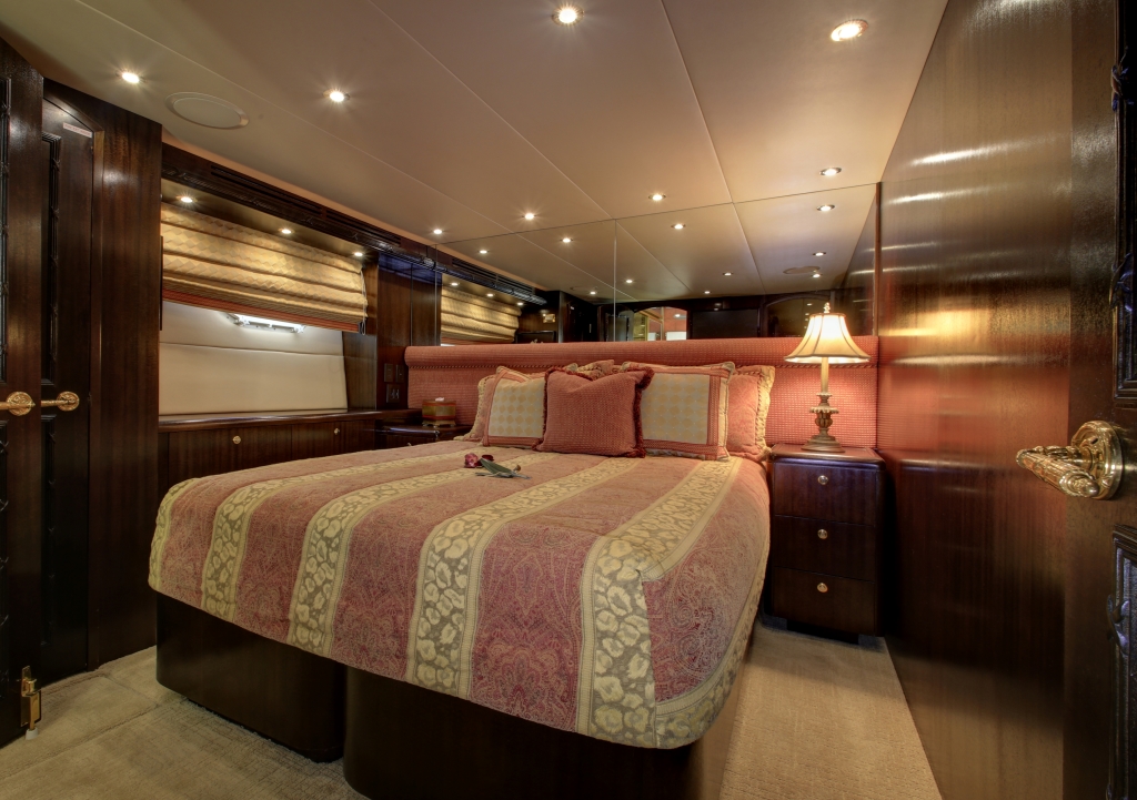 Yacht SUNDAY MONEY - 014.JPG