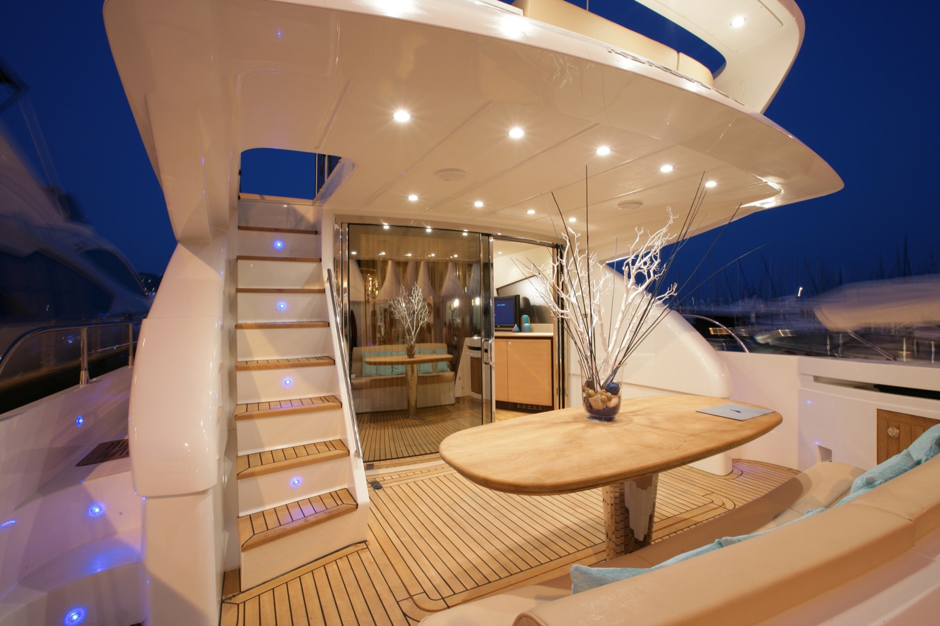 Yacht SUSY - 011.jpg
