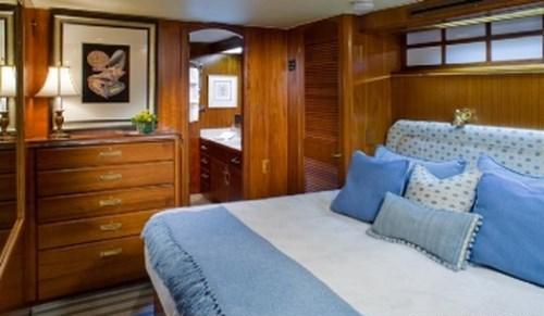 Yacht SYRENE -  Queen Cabin.jpg