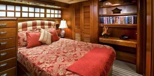 Yacht SYRENE -  VIP Cabin.jpg