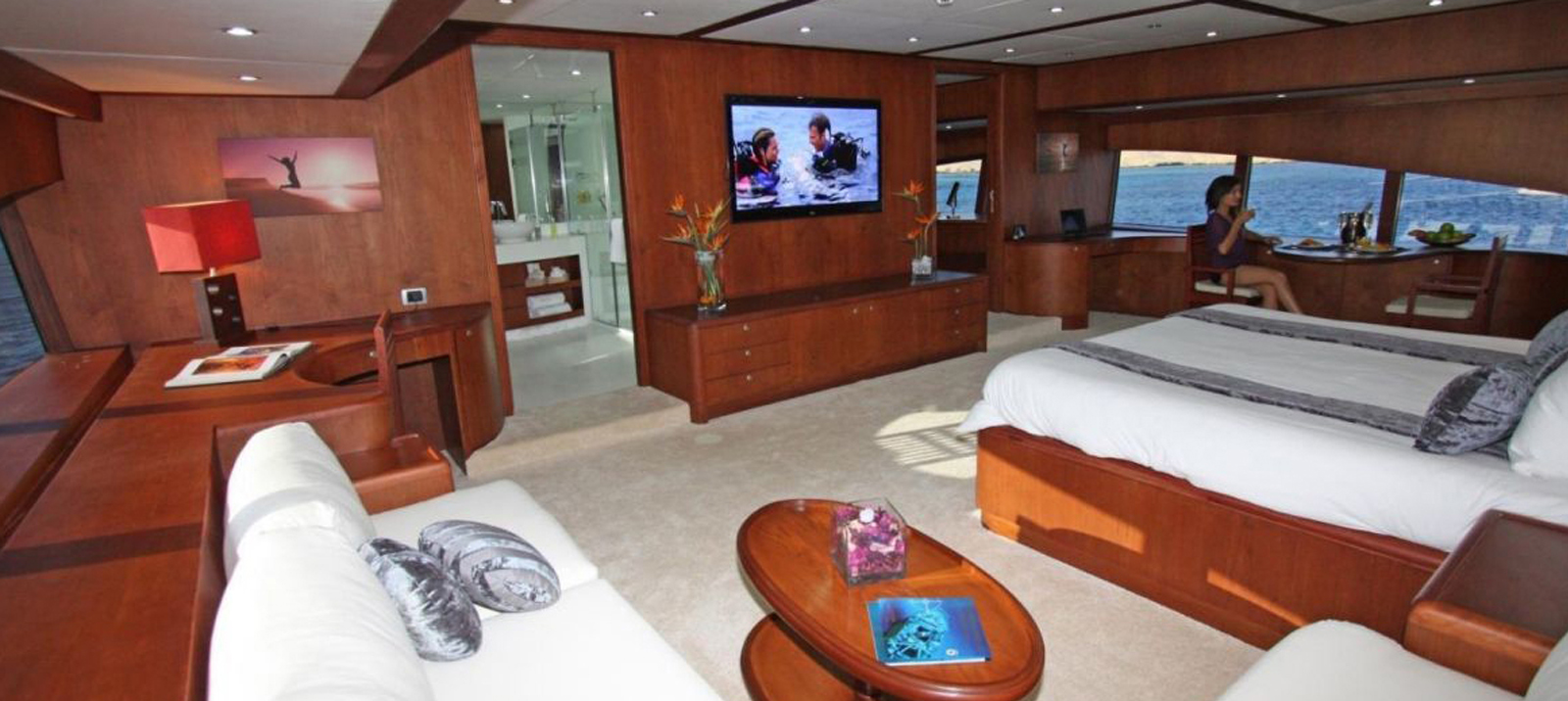 Yacht Seven Spices - Master stateroom.jpg