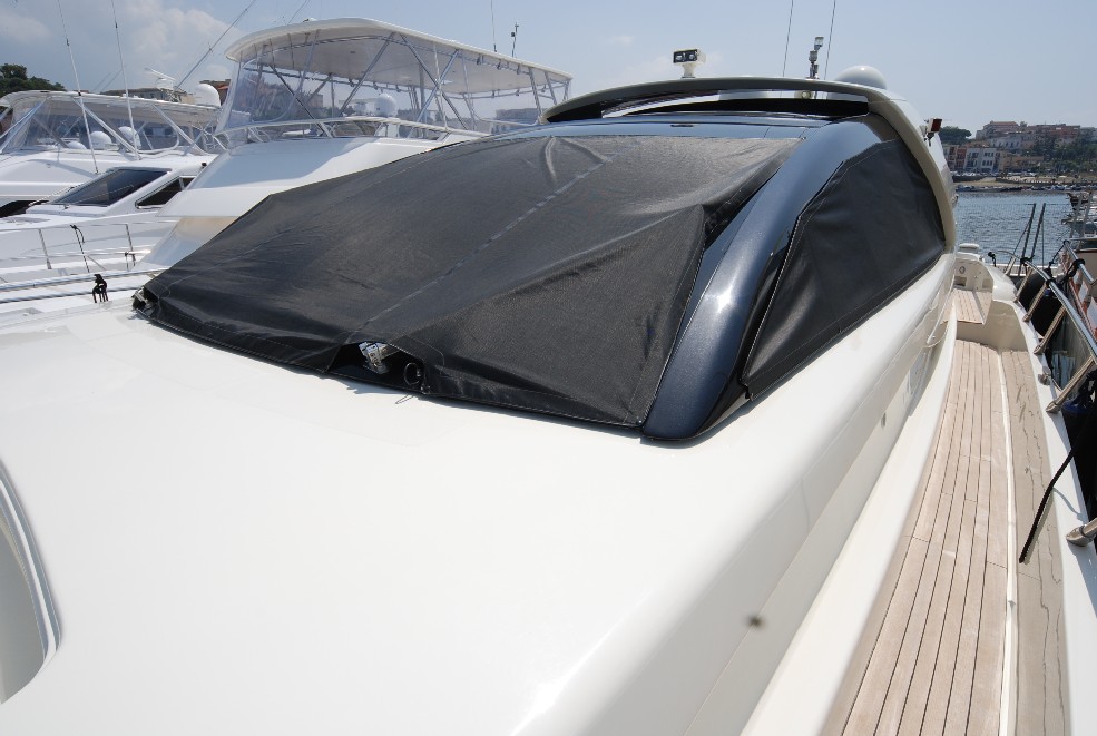 Yacht TEONE - Bow.jpg