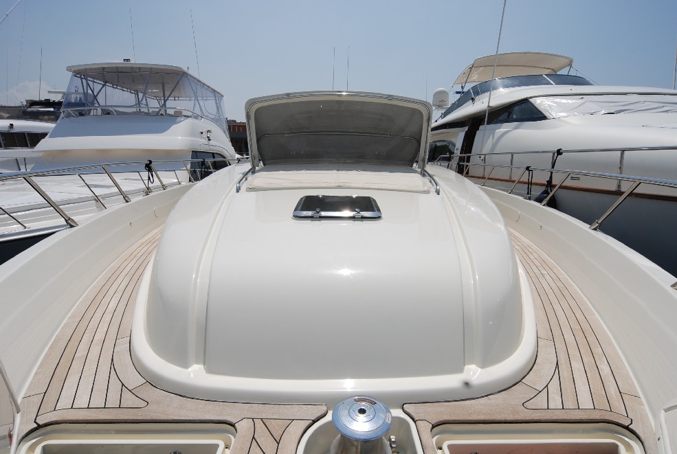 Yacht TEONE - Foredeck.jpg