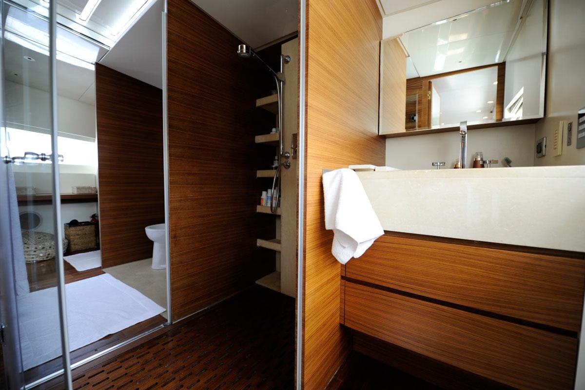 Yacht TROPICANA -  Master Cabin Ensuite.jpg
