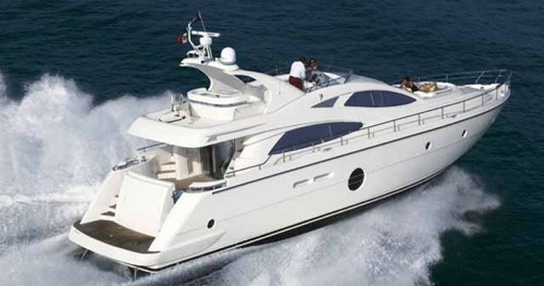 Yacht WAVE RUNNER -  Aft View.jpg