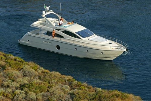 Yacht WAVE RUNNER -  On Charter.jpg