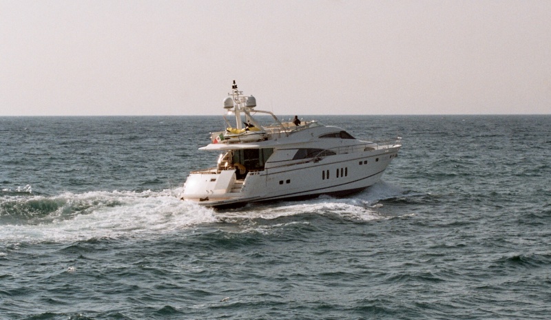 Yacht XCHE -  Cruising.jpg