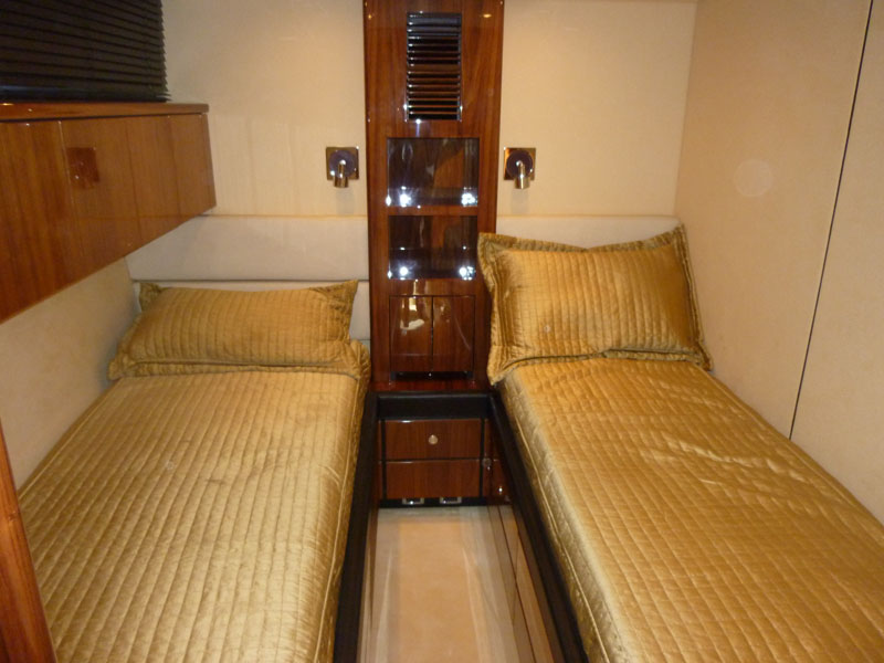Yacht XCHE -  Twin Cabin.jpg
