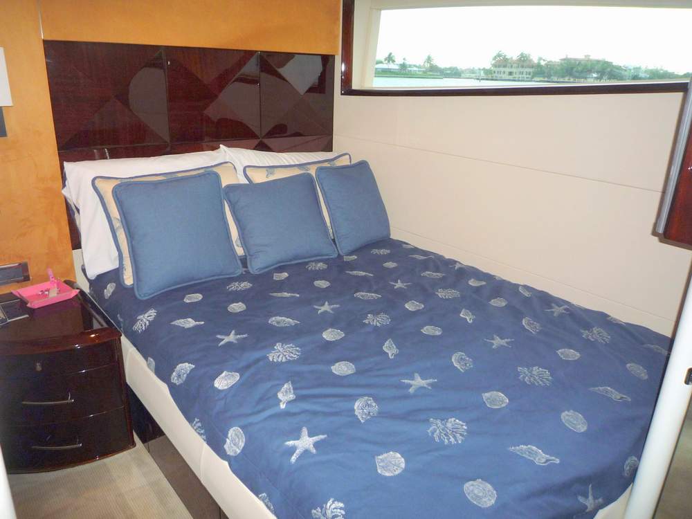 Yacht ZION -  Guest Cabiin 2.jpg