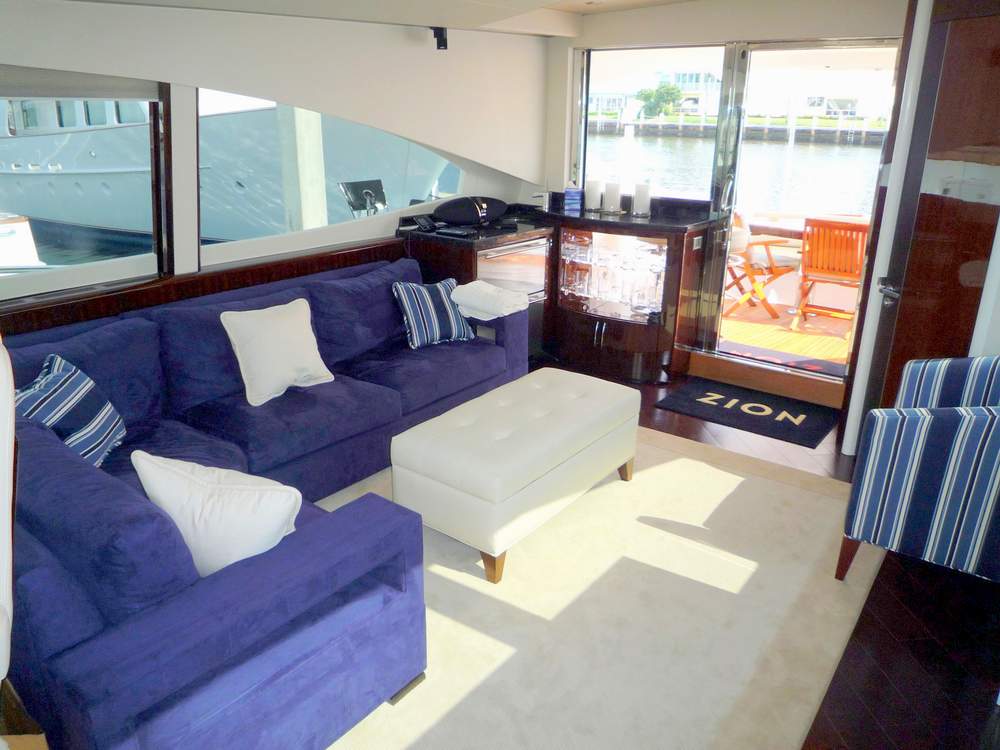 Yacht ZION -  Upper Salon.jpg
