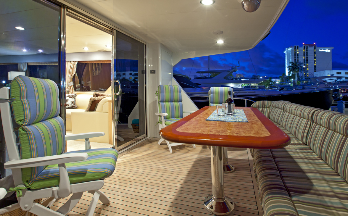 Yacht-6880-9.jpg