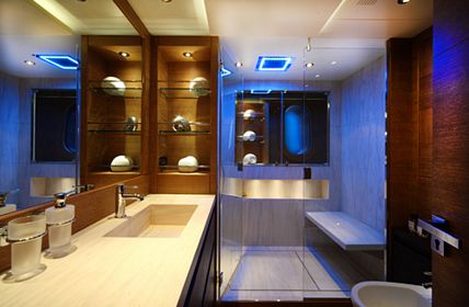 ZALIV III -  VIP Bathroom.jpg