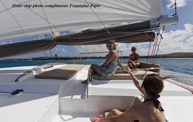 ZIMAYA - Flybridge relaxing.jpg