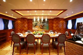Zaliv II -  Dining.jpg