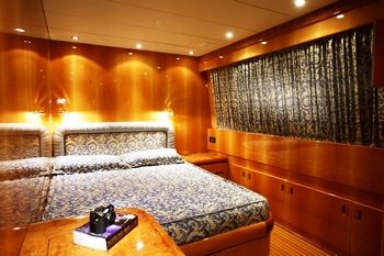 Zaliv II -  Guest Cabin.jpg