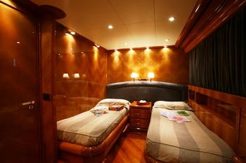 Zaliv II -  Twin Cabin.jpg