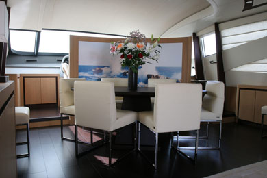 Zeus - Dining Area.jpg
