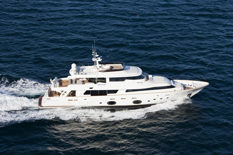 Ziacanaia Yacht - Ferretti Custom Line 33m Crescendo Navetta - Birds View.jpg