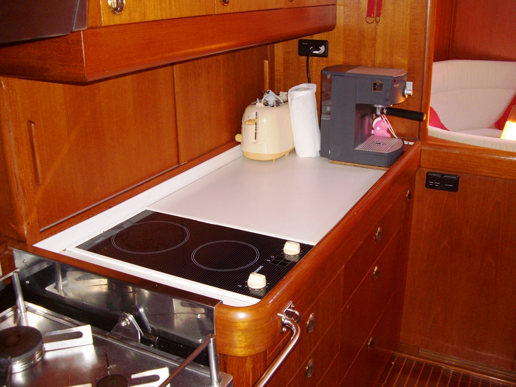 kia ora III galley.jpg