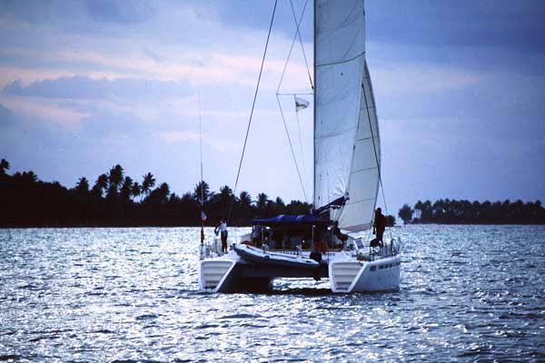 marquises56-sail2.jpg