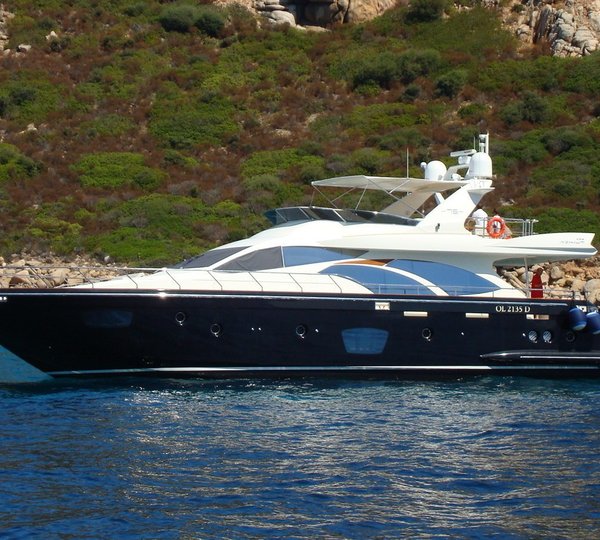 Video: Azimut 85 Flybridge motor yacht VIVE LA VIE in Fort Lauderdale, Florida