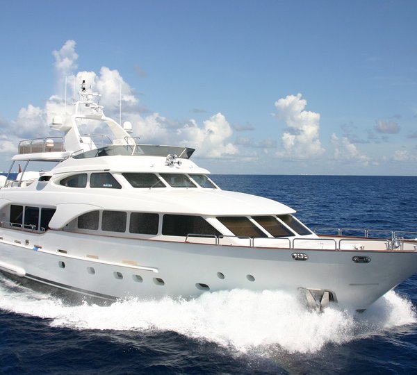 Outstanding 55m BENETTI Superyacht CAKEWALK spotted in Antibes