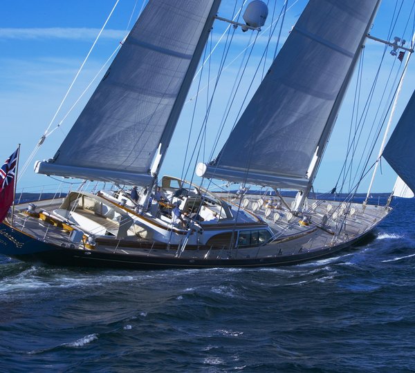 Video: 100 Super Maxi sailing yacht COMANCHE under construction at Hodgdon Yachts