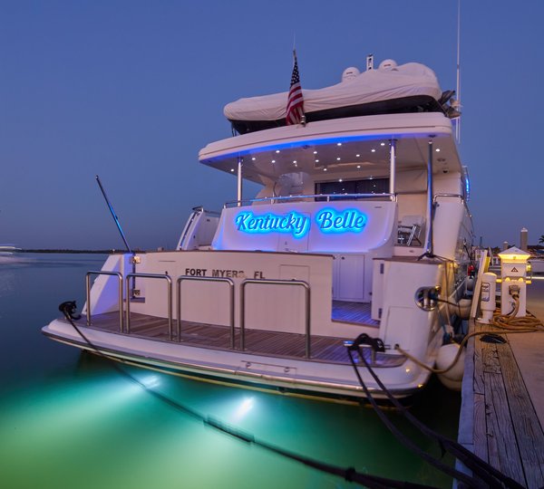 Brand new Motor Yacht Horizon E78 with unique Hydraulic Hardtop