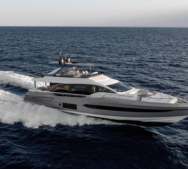 Take a glimpse at Striking Motor Yacht Azimut 72