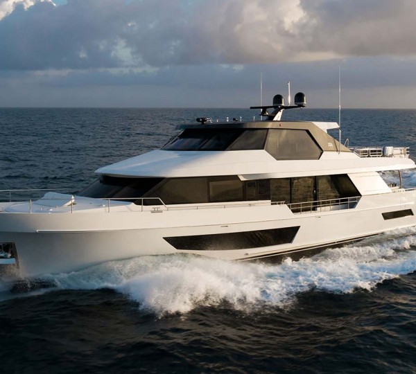 Video: Beautiful Ocean Alexander 100 Superyacht