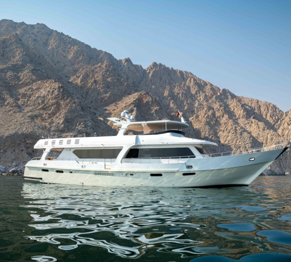 VANTAGE and AD-VANTAGE – Two Outstanding Vessels Refitted by Oceania Marine