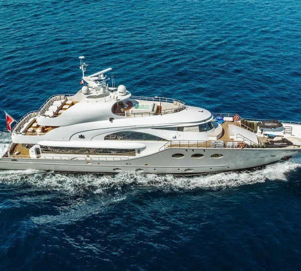 Yacht Charter Special on Motor yacht SANTA MONICA – Miss Tor 170