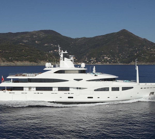 Video from launch of CRN 133 motor yacht SARAMOUR
