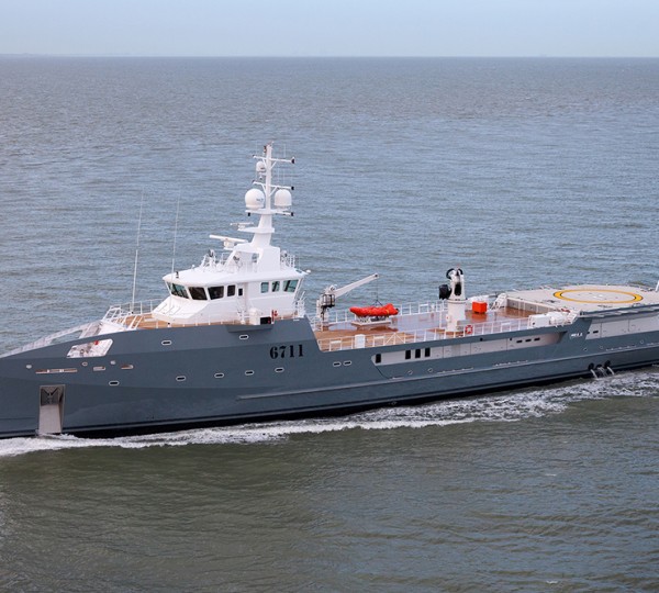 Video: Re-launch and fitting of helideck aboard 51m Damen Sea Axe shadow support yacht UMBRA at Oceania Marine