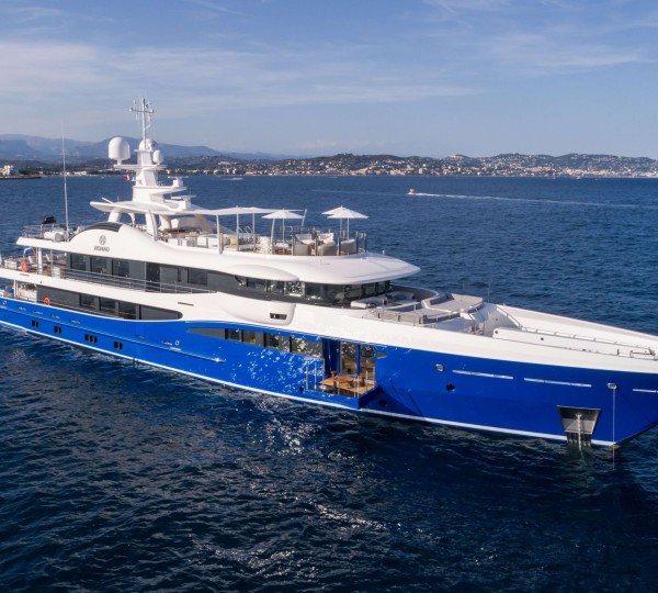 Striking 60m Luxury Mega Yacht MADAME KATE Cruising