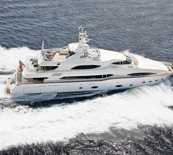 Video: CRN 129 motor yacht CHOPI CHOPI leaves her shed