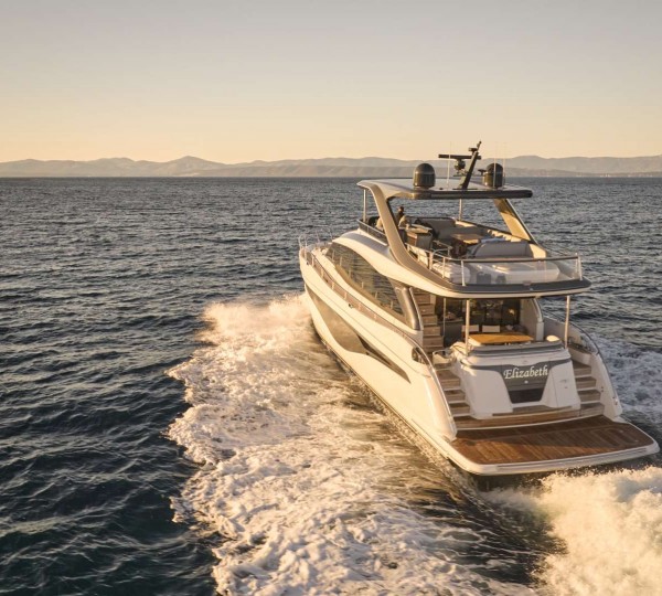 Video: Princess 98 Flybridge motor yacht PRINCESS TWO leaving Miami Yacht & Brokerage Show