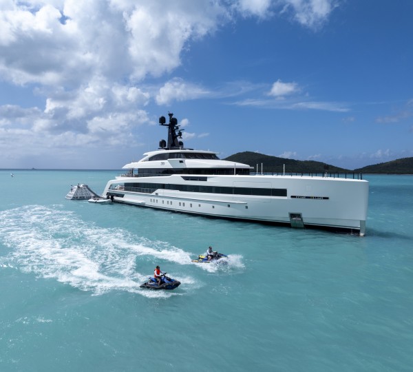 Video: 80m CRN 129 CHOPI CHOPI Yacht