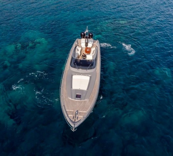 Video: Riva 122’ Mythos superyacht SOL