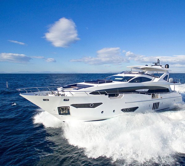 Video: New motor yacht Azimut Grande 112