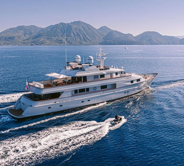 Video of 73m Picchiotti mega yacht GRACE E undergoing sea trials