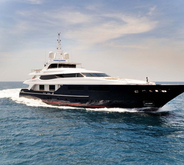 Video: Baglietto 46m Displacement Hull 10216 Yacht designed by Francesco Paszkowski