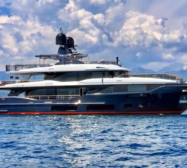 Take a glimpse at Sporty and Sleek Vivace 125’ Super Yacht IRONMAN by BENETTI
