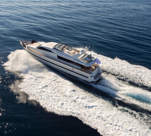 Video: Sanlorenzo SL72 motor yacht STELLA MAR returning to Fort Lauderdale, Florida