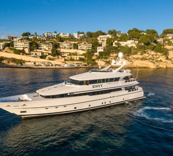 Video showing Lurssen motor yacht ESTER III (Project GREEN, hull 13685)